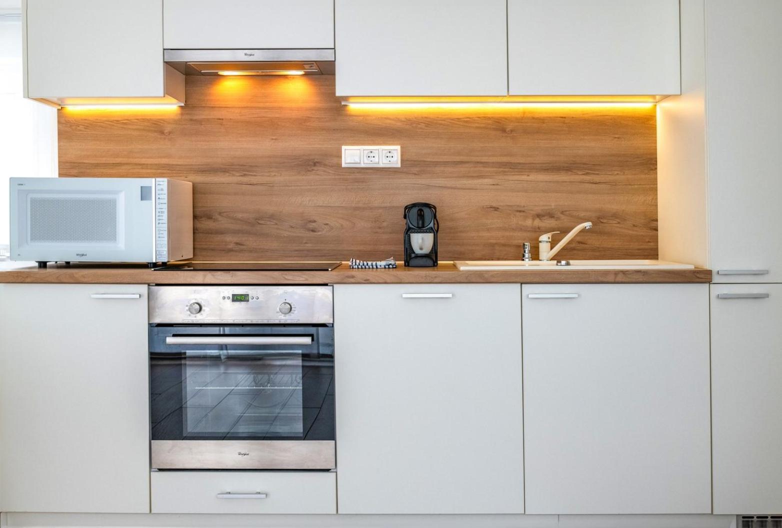 Anchor Apartman By Hellobalatonlelle Balatonlelle Exterior foto