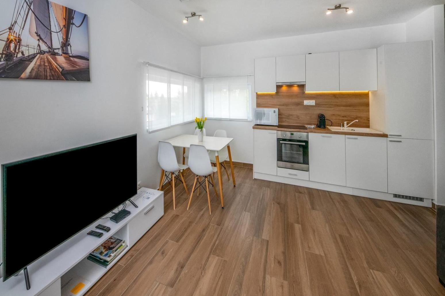 Anchor Apartman By Hellobalatonlelle Balatonlelle Exterior foto