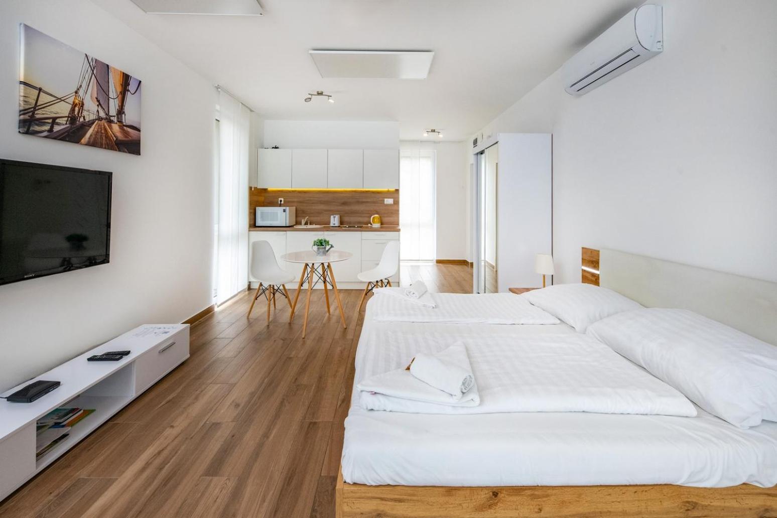 Anchor Apartman By Hellobalatonlelle Balatonlelle Exterior foto